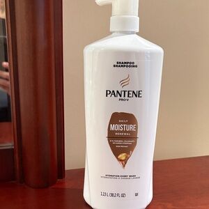 Pantene Daily Moisture Renewal Shampoo